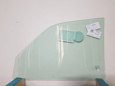 Скло передньої двері праве Mitsubishi Pajero Sport 1998-2007 Saint-Gobain Sekurit 24852200