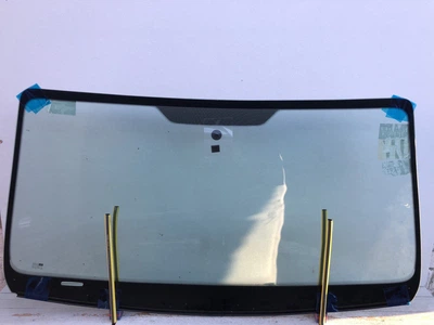 Лобове скло VW Amarok 2010- Saint-Gobain Sekurit 19764000