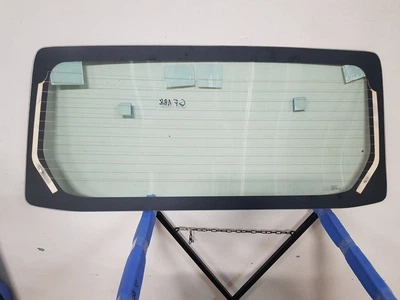 Заднє скло Mitsubishi Pajero 2000- Wagon Pilkington 19139000