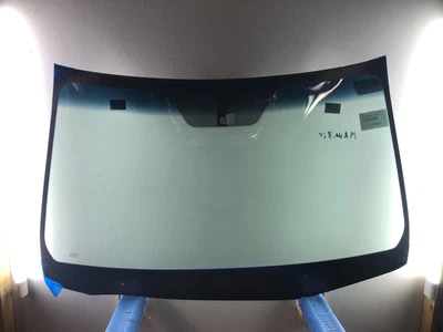 Лобове скло Nissan Note 2006-2013 XYG Xinyi Group 31501000