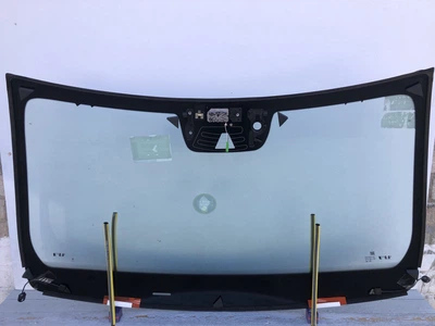 Лобове скло Volvo XC90 2015- Pilkington 31409000