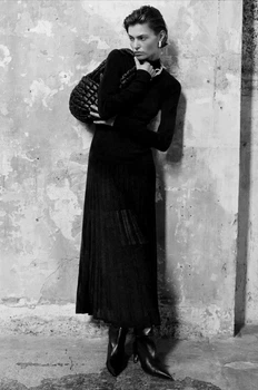 Сукня жіноча COS pleated knitted turtleneck maxi dress 1203905001 XS Чорний