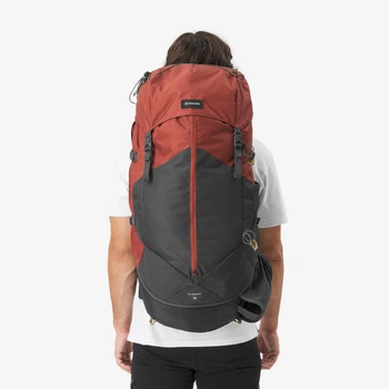 Чоловічий рюкзак гірського трекінгу 70 л FORCLAZ TREK 100 Easyfit Охра