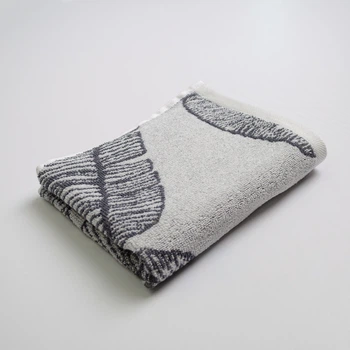 Полотенце для рук и лица махровое с рисунком перо GM Textile 40х70см 400г/м2 (Серый)