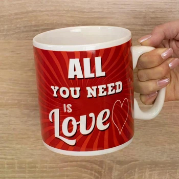 Кружка Гигант Все, что тебе нужно, это ЛЮБОВЬ All you need is LOVE