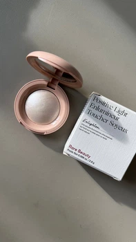 Хайлайтер RARE BEAUTY Silky Touch Highlighter