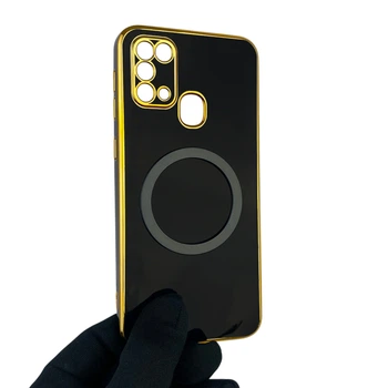 Чохол для Samsung Galaxy M31 (SM-M315F) глянцевий із захистом камери із золотою окантовкою з кільцем MagSafe чорний
