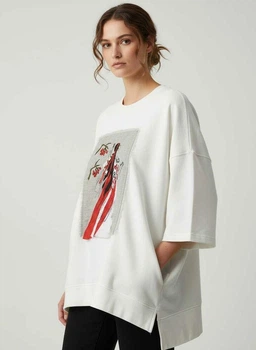 Женский свитшот oversize с вышивкой и боковыми карманами Катерина Modna KAZKA MKNK2356 - 42/44, Білий