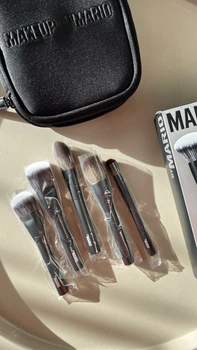 MAKEUP BY MARIO Mario’s essential brush kit Набір пензлів
