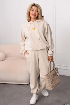Спортивный костюм женский oversize с вышивкой из замши на дайвинге большие размеры 58-60 Бежевый