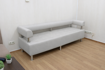 Диван офісний BNB IRIS 160 см світло-сірий 2232