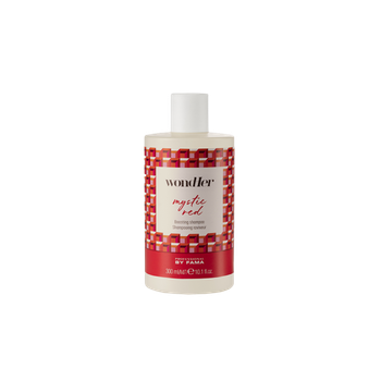 Шампунь для медных и красных оттенков BY FAMA PROFESSIONAL WONDHER MYSTIC RED BOOSTING SHAMPOO 300 МЛ