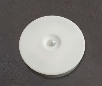 Аккумуляторная LED лампа 3W круглая с датчиком движения светильник на магнитах фонарь 9см универсальная подсветка холодный свет