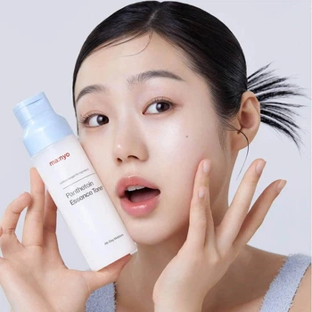 Восстанавливающий тонер-эссенция с пантетоином MA:NYO Panthetoin Essence Toner 200 мл