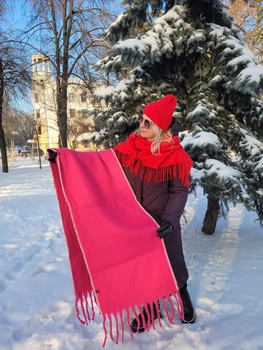 Жіночий теплий однотонний Дред з декоративною прошивкою та бахромою Малиновий яскравий кашемір 210х50 см 00843/08