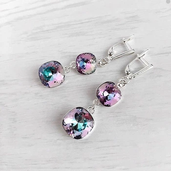 Сережки Hand Made з ніжними кристалами хамелеонами Swarovski кольору Vitrail Light