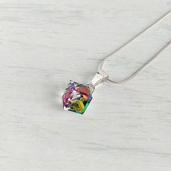 Кулон Hand Made з кристалом Swarovski у формі кубика кольору Vitrail Medium (кулон без ланцюжка)