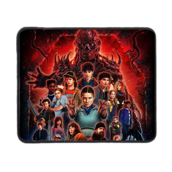 Игровая поверхность Коврик для мышки с оверлоком Stranger things Очень странные дела 180х220 мм (ДД000058)