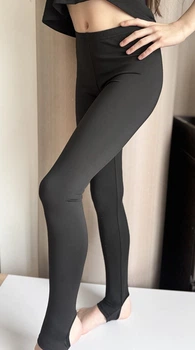 Дитячі лосини спортивні з вирізом під п'яту, нейлон, чорні, розмір 122