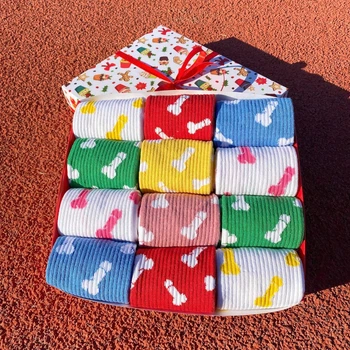 Комплект женских носков на 12 пар 36–41 р с рисунком высокие демисезонные в праздничной упаковке