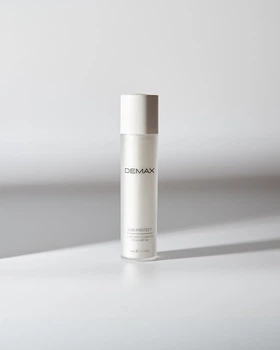 Захисний матуючий санблок Demax professional SPF 50+ легкий сонцезахисний крем з тонуючим ефектом для щоденного використання і тривалого перебування на сонці 50мл