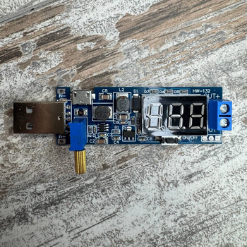 Универсальный DC-DC преобразователь напряжения 3-12В на 1-24В с USB и встроенным вольтметром