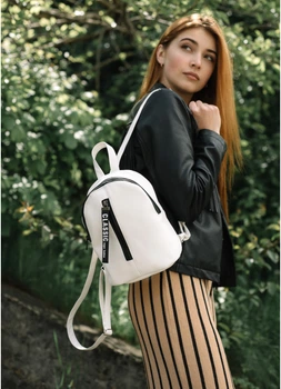 Жіночий прогулянковий рюкзак Sambag Mane MQT білий 24 х 19 х 10 см (18228008e)