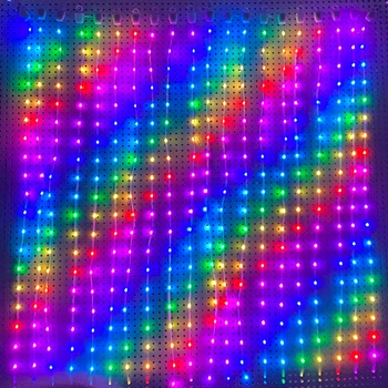 Різнокольорова смарт гірлянда завіса 3x2м 400 LED з пультом USB для вікон RGB динамічна