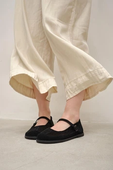 Женские замшевые туфли-сеточка PARADIZE SHOES черного цвета с пряжкой-регулятором сбоку 41 размер (стелька 27,3 см)