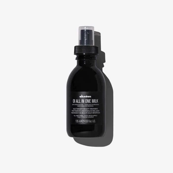 Многофункциональное молочко-спрей для абсолютной красоты волос Davines OI All In One Milk 135 мл