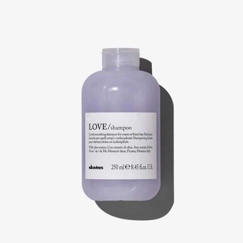 Шампунь для разглаживания и увлажнения волос Davines Essential Haircare Love Lovely Smoothing Shampoo 250 мл