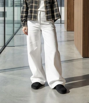 Широкие джинсы L-XL. Белый