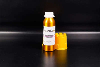 Рідина для розбору фар на поліуретановому герметику рожева, 500 ml Lemarix (L01-0010)