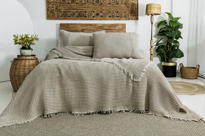 Вафельне покривало Saheser Norah Beige 240x260см +2 наволочки 50x70см