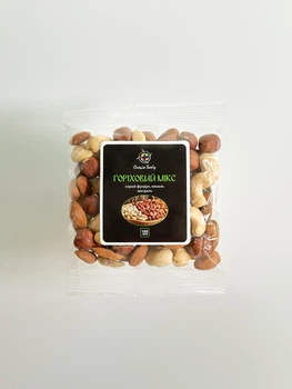 Ореховый микс (сырый фундук, кешью, миндаль), в упаковке 100 грамм