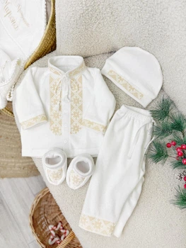 Детский комплект для мальчика Family Tradition трикотажный велюр с вышивкой 68 см белый Золотые узоры