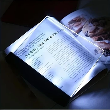 LED-подсветка для чтения книг с питанием от батареек AAA (в комплекте)