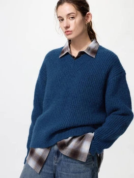 Пуловер жіночий Uniqlo 689283897 S Синій (1159854800)