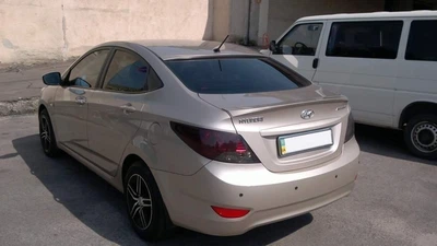 Спойлер лип багажника Hyundai Accent 2011-2015 ABS пластик под покраску для Hyundai Accent 2011- (6789)