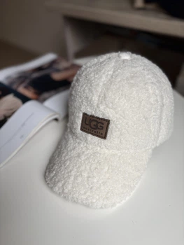 Кепка бейсболка баранчик Тедді Ugg з вушками жіноча тепла Молоко