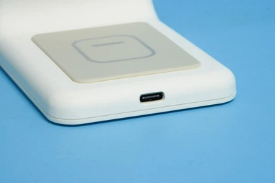 Док-станция 3-в-1 Wireless Charging Station беспроводная зарядка для iPhone/iWatch/AirPods