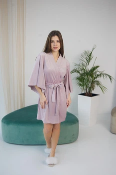 Женский короткий халат с широкими рукавами, велюр фиалка, размер XL