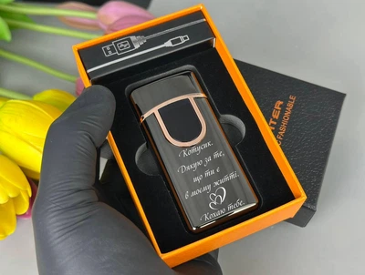 USB запальничка на зарядці та Газова з персональним гравіюванням, Чорна металева юсб запальничка з текстом подарунок. 33697B-8 (9)