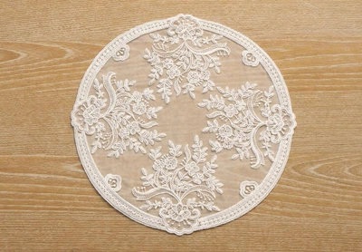 Кружевная сервировочная салфетка D30 см Classic Lace, цвет - молочный белый (445-255)