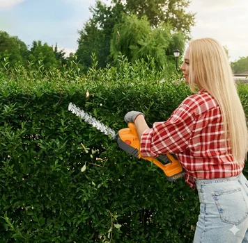 Аккумуляторные ножницы-кусторез Grant 24V 5Ah для травы и живой изгороди 2в1 с двумя насадками в кейсе