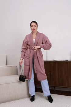 Жіночий в'язаний кардиган з поясом пудрового кольору 36957 One Size