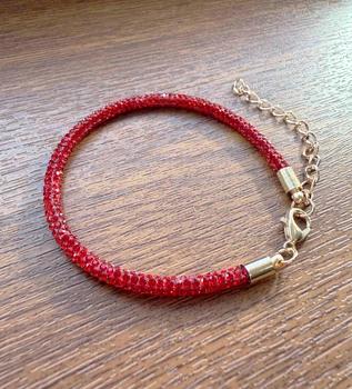Стразовий браслет з Подовжувачем з медзолота (колір 585п) GONCHAR & CO. «Red Crystal» червона нитка 4 мм регульований 15–22 см