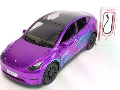 Колекційна модель Tesla Model Y із зарядною станцією 1:24: світло, звук, двері відчиняються, фіолетовий металік
