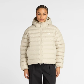 Жіноча зелена куртка New Balance Sport Essentials Hooded Puffer 38 (M) (WO53500SHY)