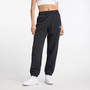 Женские черные брюки New Balance Essentials Fleece 40 (L) (WP41502BK)